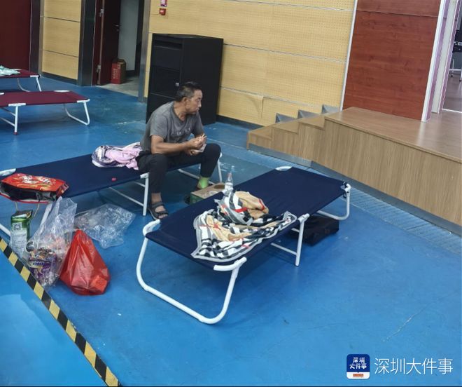 应急避险点 暖心守护台风夜安全pg试玩深外（集团）初中部开放(图2)